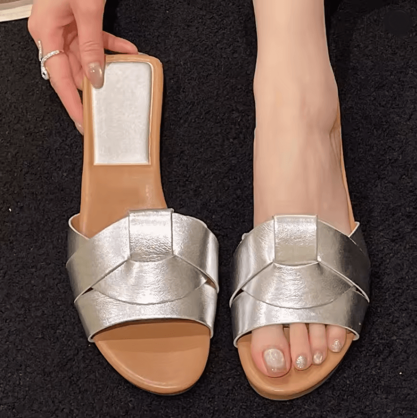 SummerLuxe Solid Color Womens Fashion Slippers 5