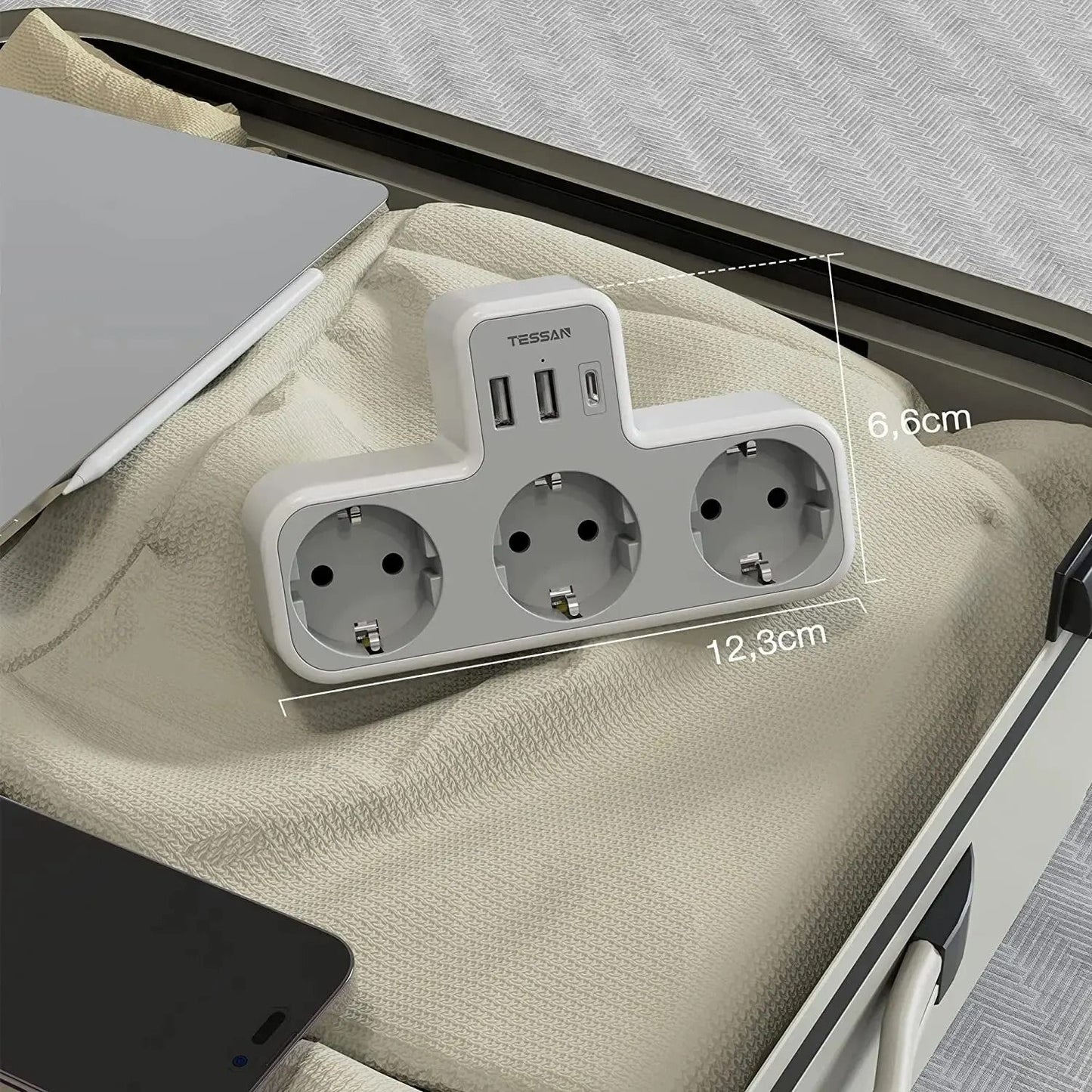 6 In 1 Power Strip With AC USB A And USB C For Home And Office 4