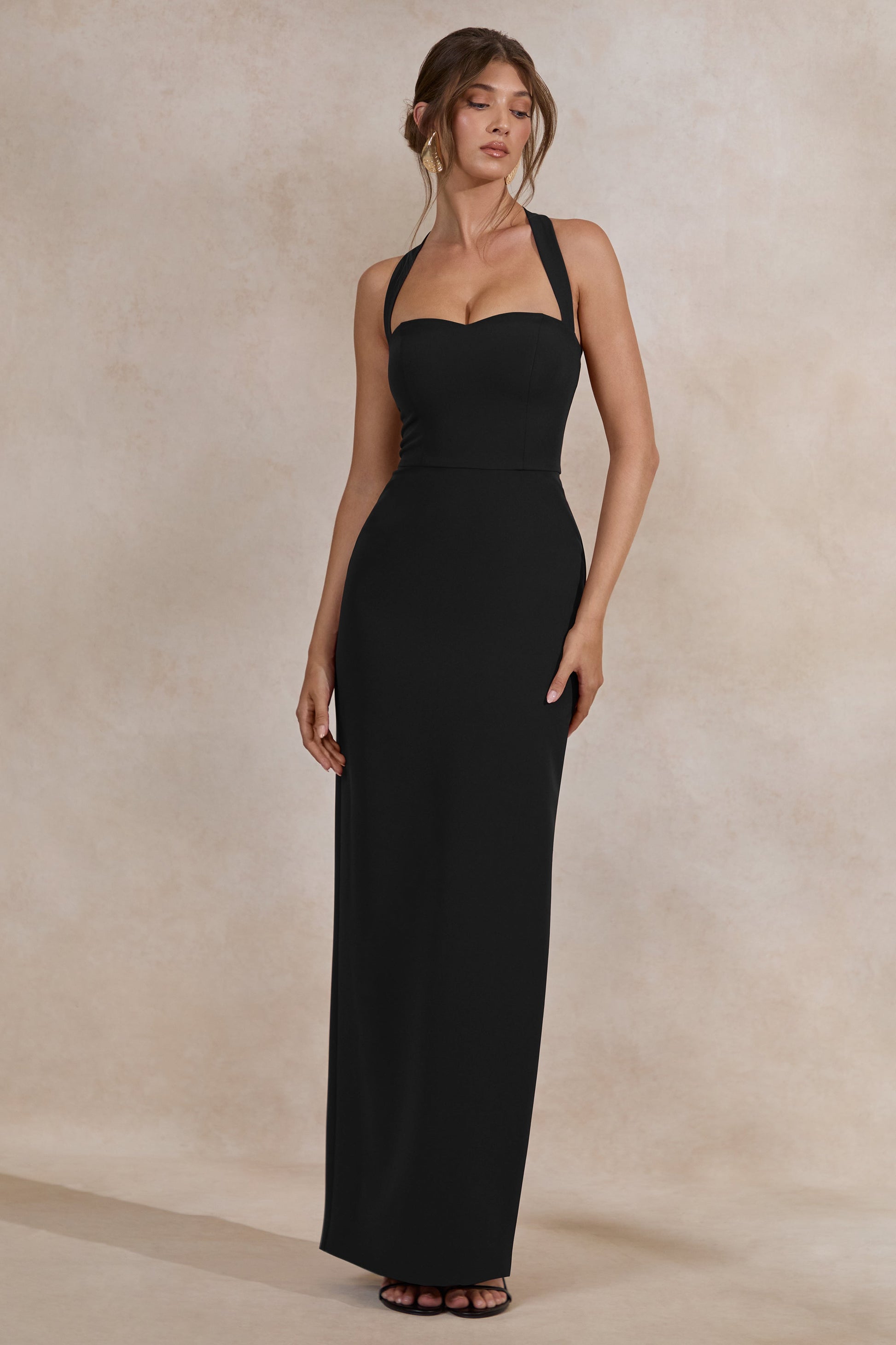 Heloira | Black Sweetheart-Neck Maxi Dress