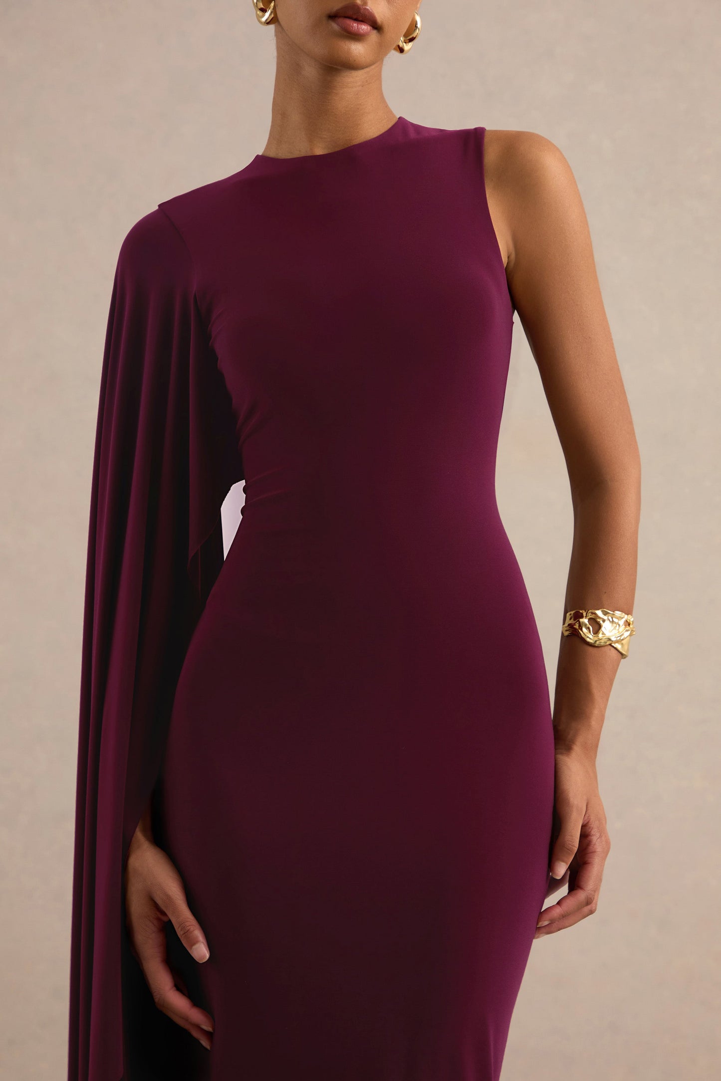 Maravelle | Burgundy Round-Neck Maxi Dress With Cape Sleeve