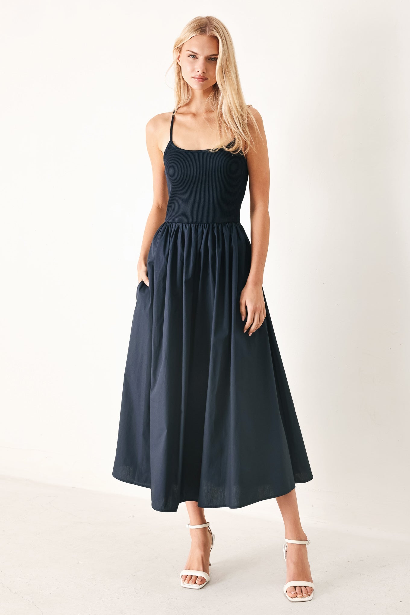 EASY BREEZE NAVY MIDI DRESS