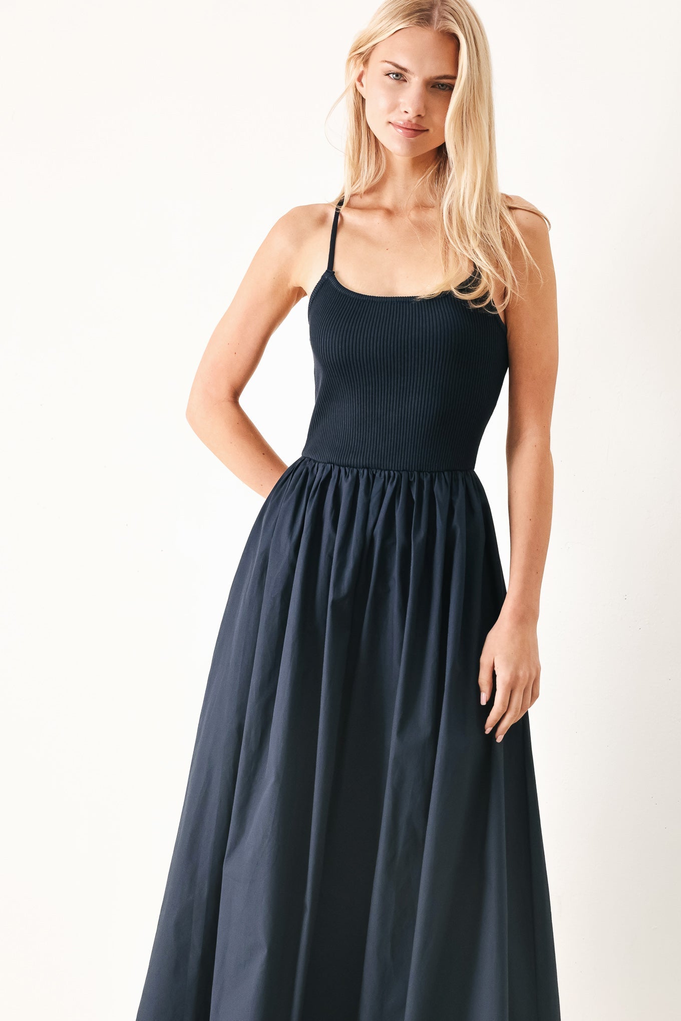 EASY BREEZE NAVY MIDI DRESS