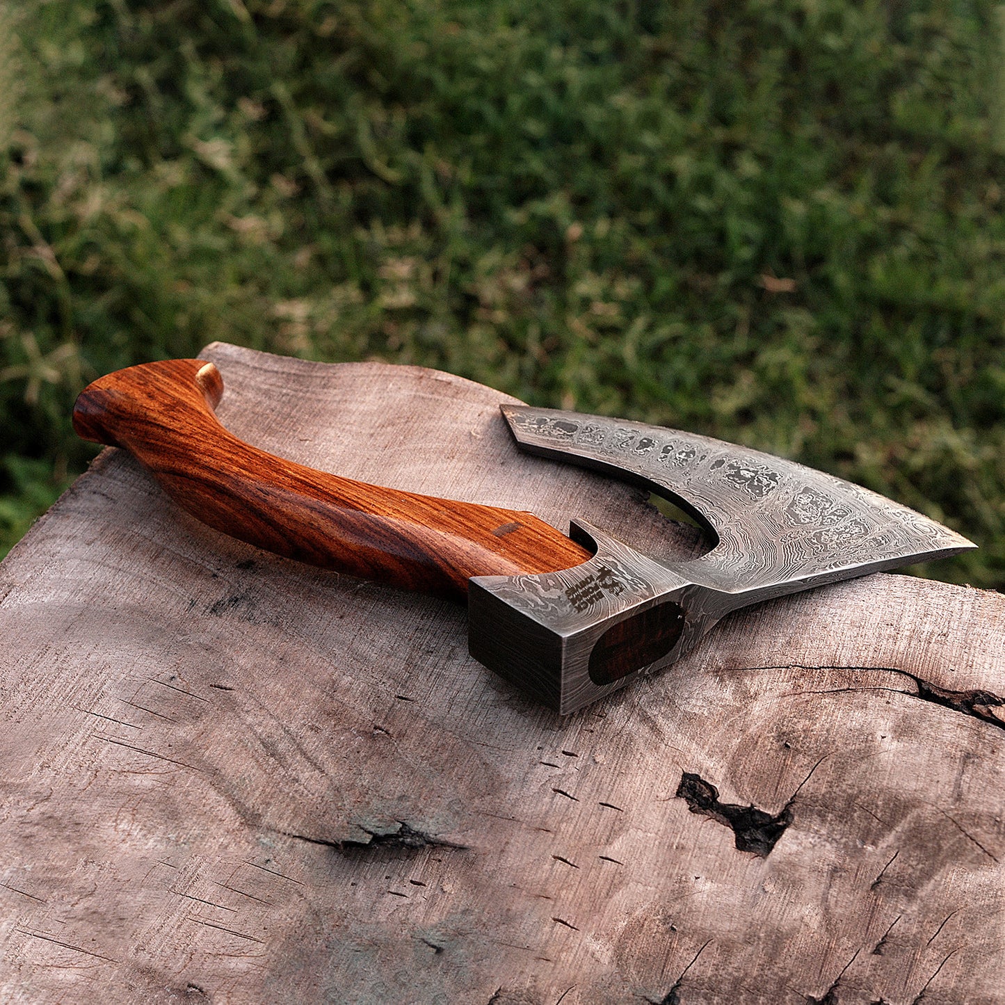 Custom Handmad Beautifull Hunting Damascus Steel Throwing Axe 3