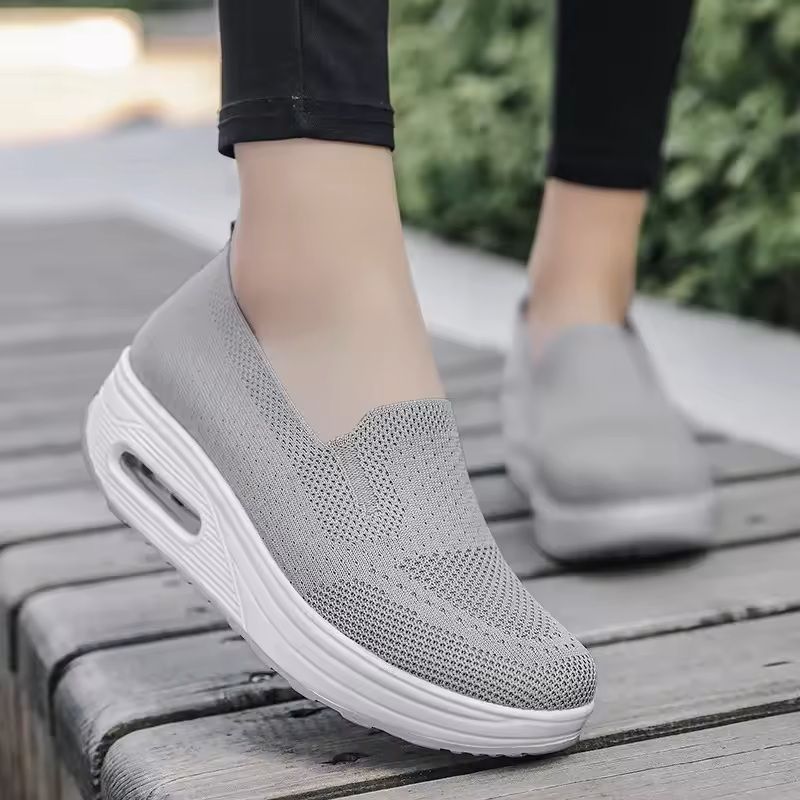 Womens Mesh Platform Loafers With HeightBoosting Sole 4
