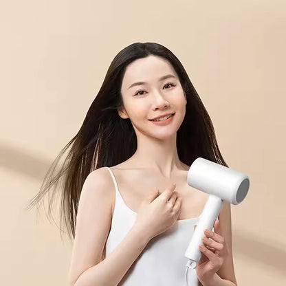 Portable Foldable Anion Hair Dryer With Quick Dry Technology 1