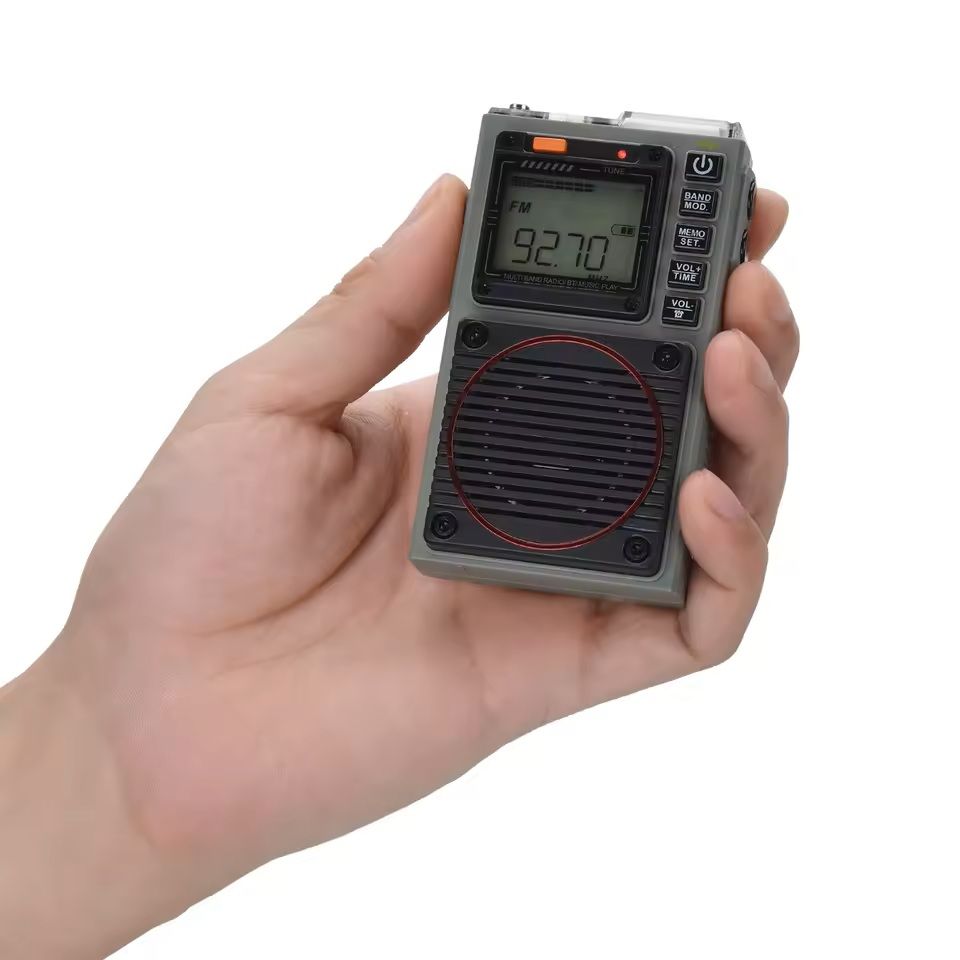 FM Radio Digital Stereo Speaker With MP3 Audio Player 2