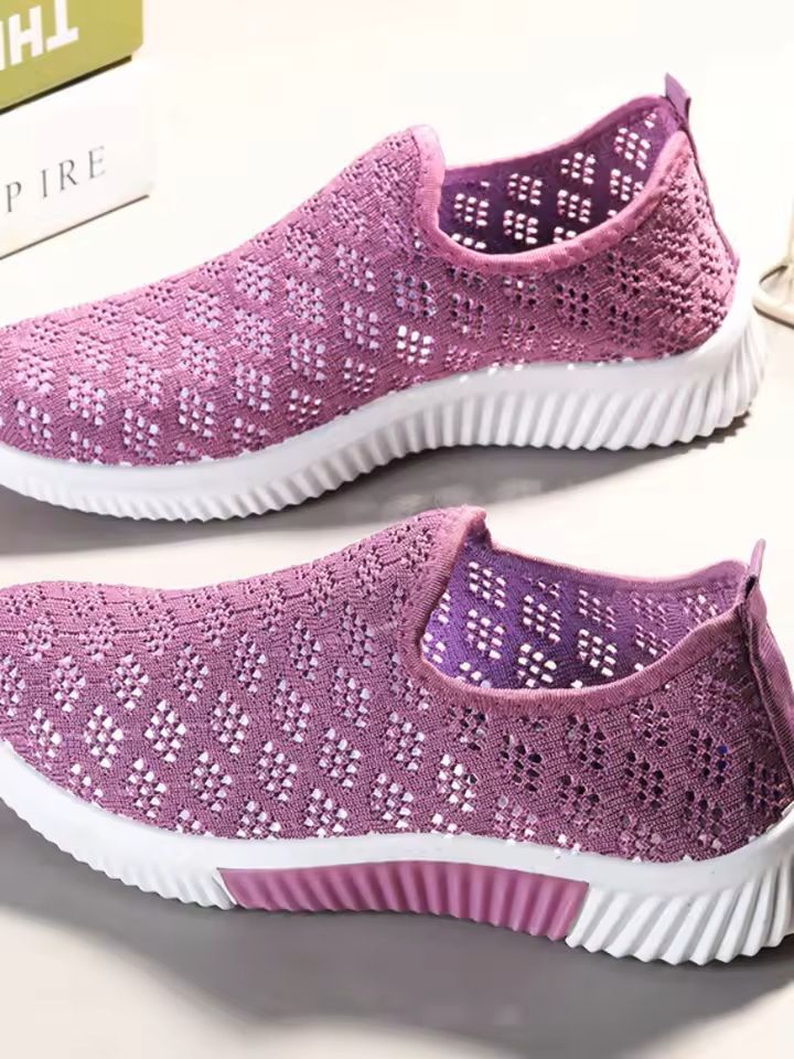 Womens Mesh Sports Sneakers With Soft Sole And Breathable Design 1