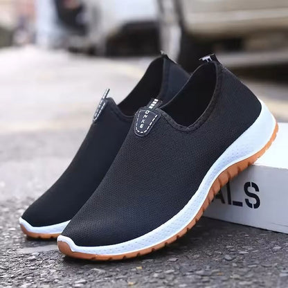 Mens Mesh Breathable Sports Shoes With Soft Sole 2