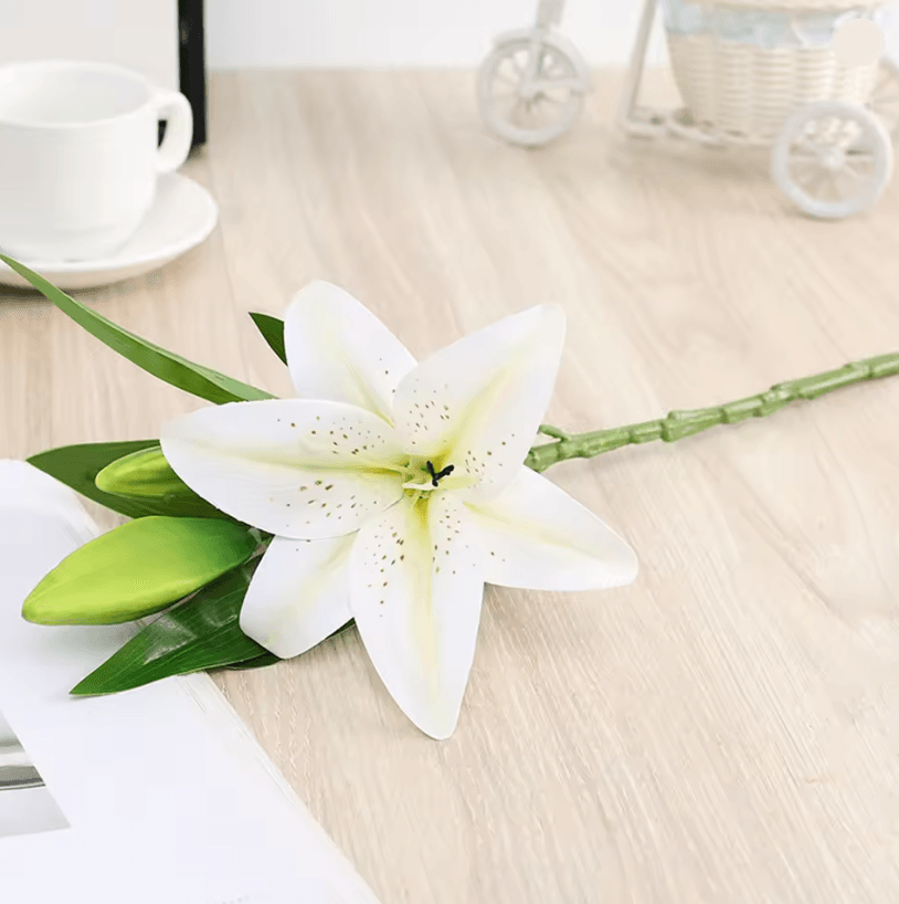 Realistic 3D Printed Artificial Lily Branches For Wedding And Home Decor 4