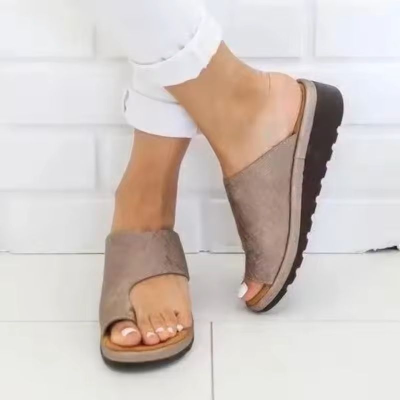 ComfortStride Orthopedic Bunion Relief Platform Sandals 9
