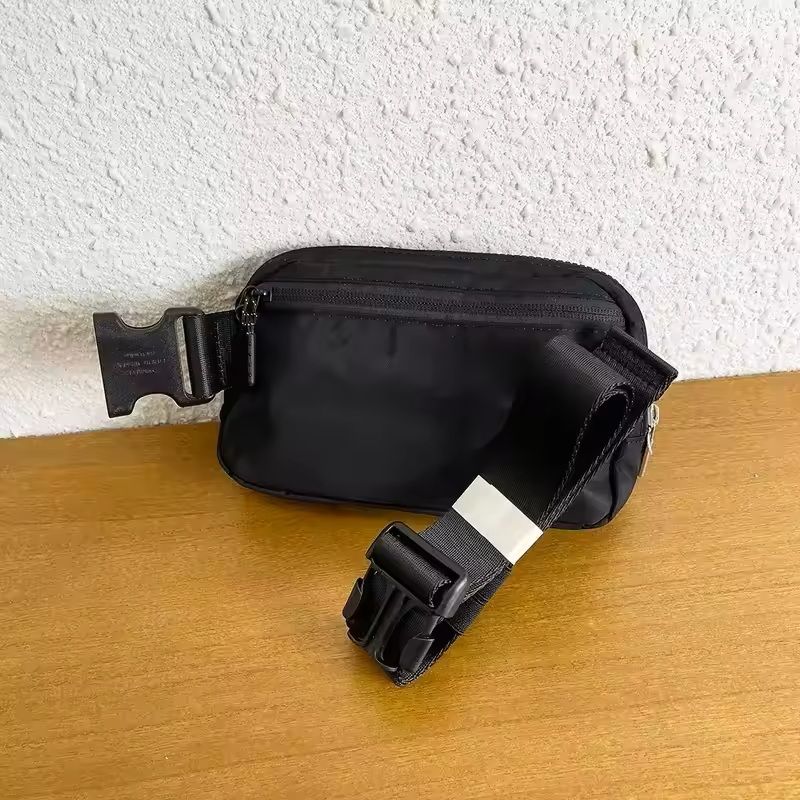 Metal Logo Yoga Sports Waist Bag 4