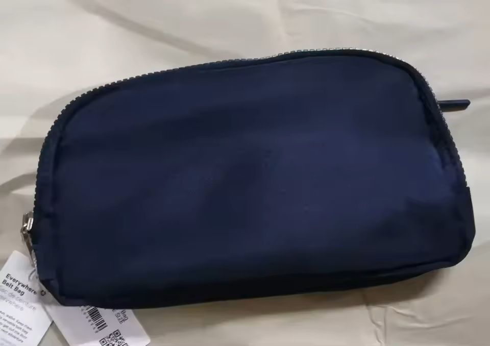 Metal Logo Yoga Sports Waist Bag 21
