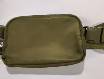 Metal Logo Yoga Sports Waist Bag 22