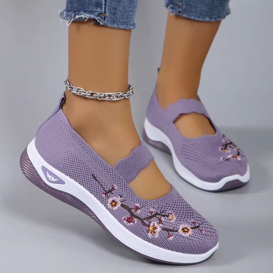 BreezeWalk Women Breathable Mesh Flat Sports Shoes 2