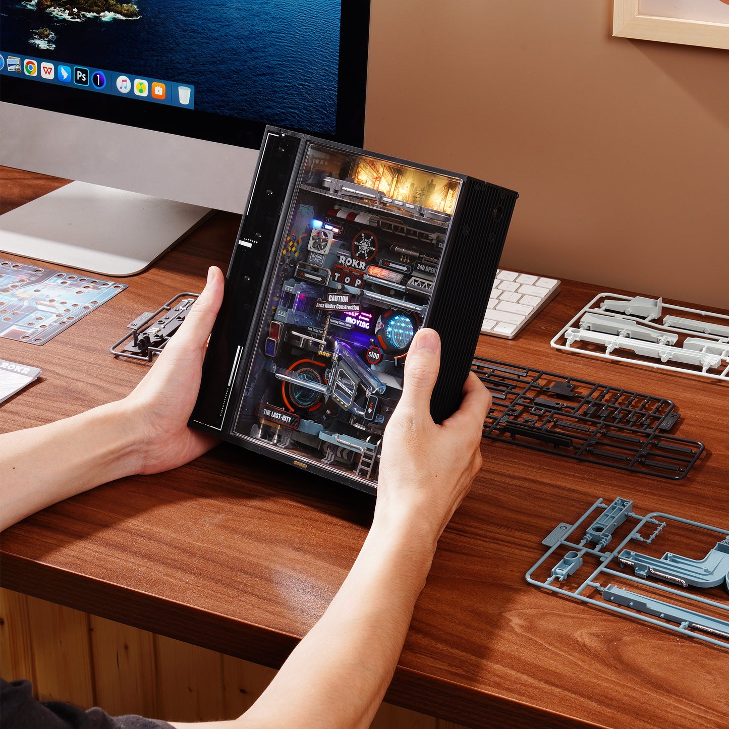 Robotime Rokr The Last City, Futuristic Marble Run 3D Puzzle Model with USB-C Automation & LED Light, Cyberpunk Gift