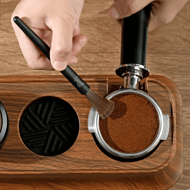 Wood And Nylon Coffee Grinder And Espresso Machine Cleaning Brush Set 3