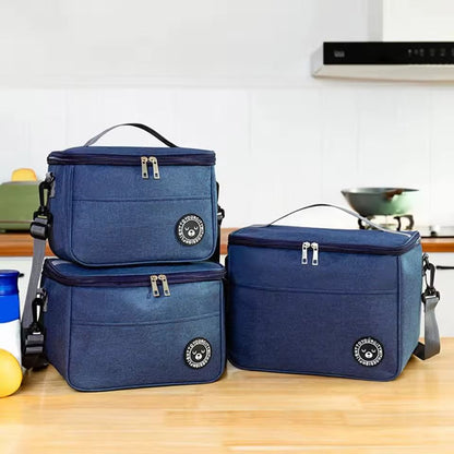 Insulated Lunch Bag With Shoulder Strap And Waterproof Lining 2