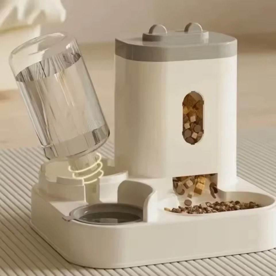 Automatic Pet Feeder And Water Dispenser With Large Capacity Food Bowl 2