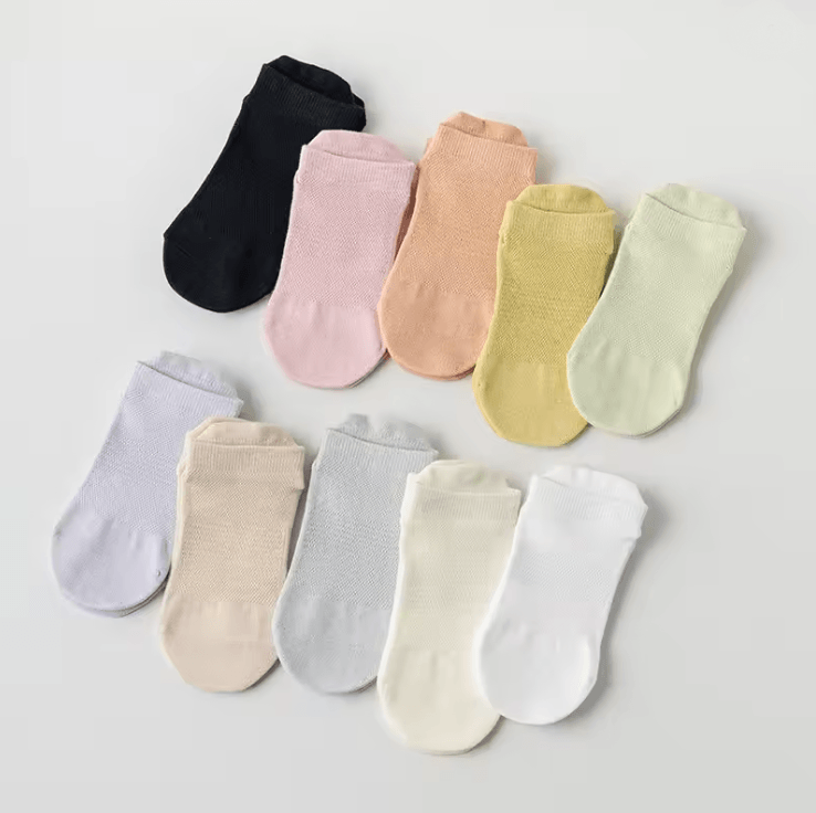 AirGrip Mesh Yoga Socks With Non Slip Sole 1