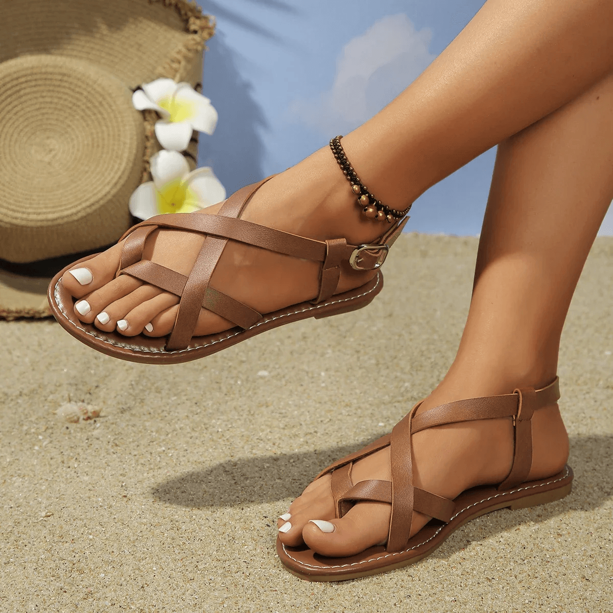 Womens Casual Clip-On Flat Sandals for Daily Comfort