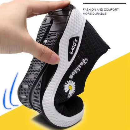 Fashionable Sports Shoes For Women  Lightweight Breathable Mesh Soft Soled Casual Shoes For Comfort 4
