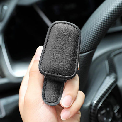 Universal Car Sunglasses Holder – Clip-On Sun Visor Eyeglasses Stand with Card & Ticket Holder – Sturdy Car Accessories