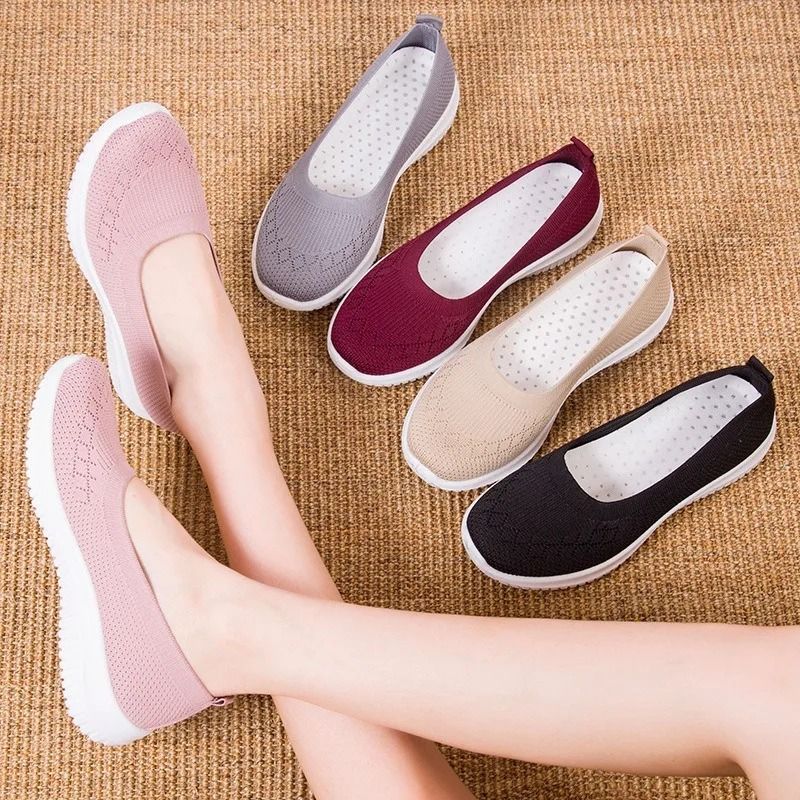 Women Slip On Fly Weave Cloth Flats Lightweight Walking Shoes for Spring and Autumn Comfort