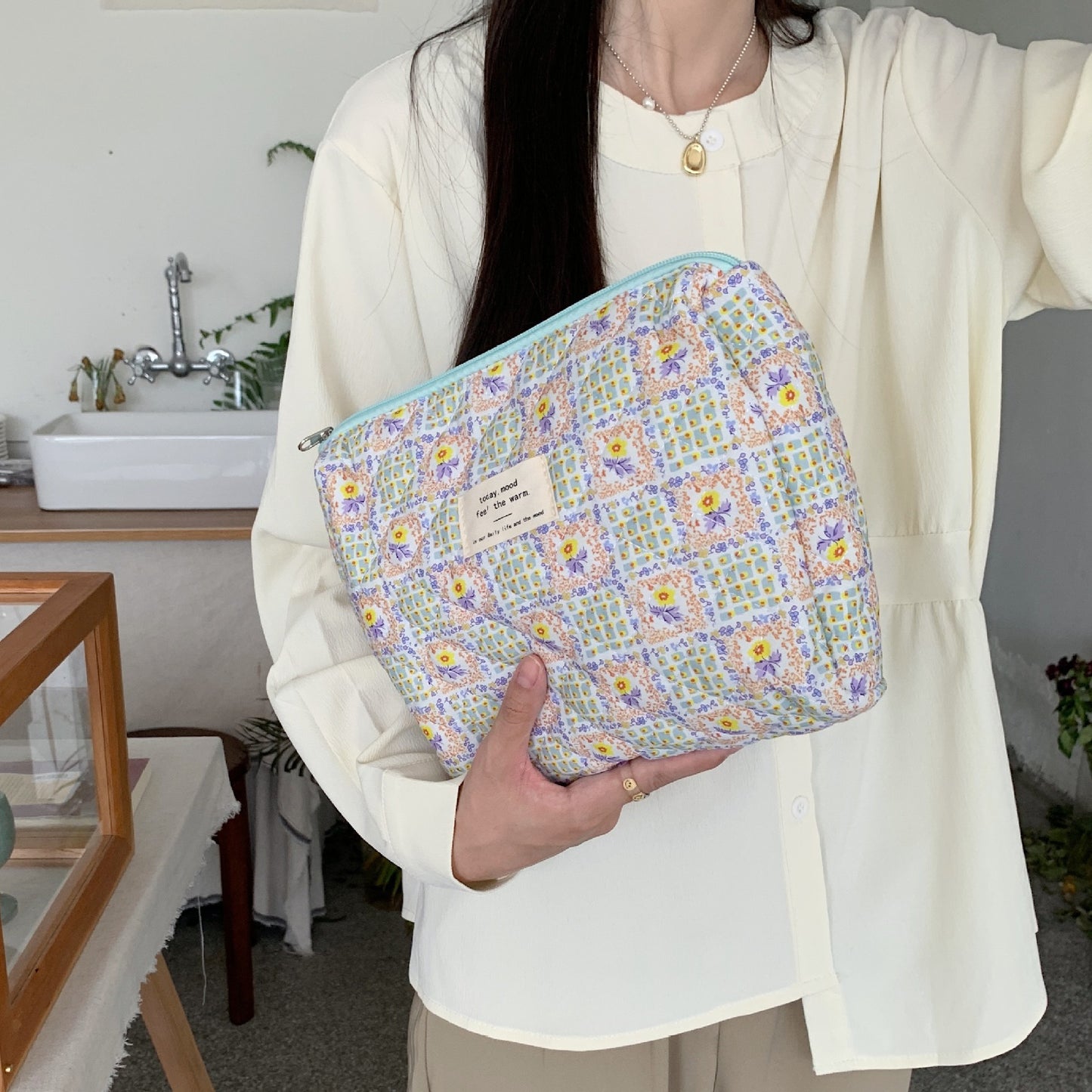 Retro Cherry Quilted Cotton Cosmetic Bag for Ladies, Travel Storage, Cute Pencil Case & Makeup Handbags for Women