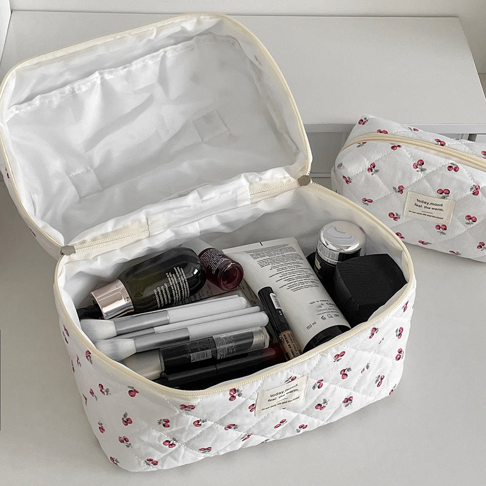 Portable Cherry Makeup Bag for Women Cotton Quilted Zipper Handbag, Cute Fashion Travel Cosmetic Pouch, Toiletry Storage
