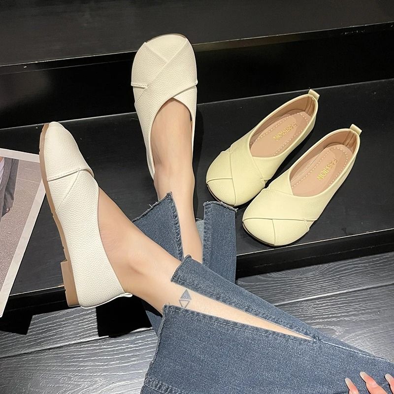 Womens SlipOn Leather Loafers With Round Toe And Casual Flat Sole 2