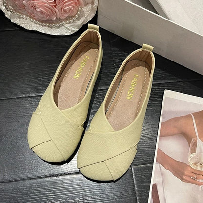 Womens SlipOn Leather Loafers With Round Toe And Casual Flat Sole 6