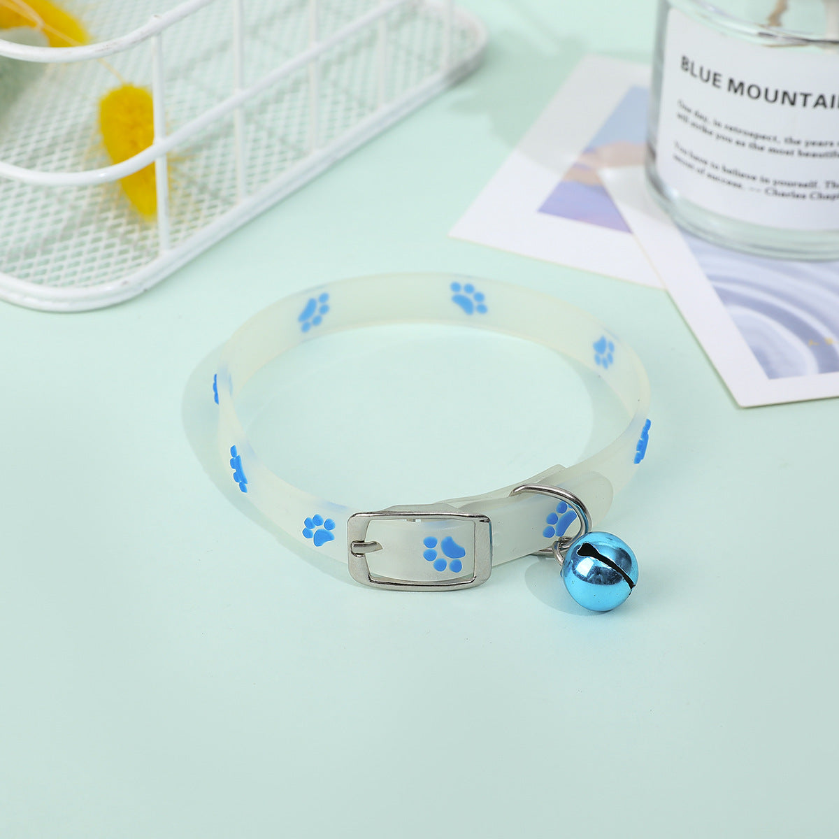 Glowing Cat Collar Luminous Anti Loss Necklace with Fluorescent Silicone & Bell for Cats & Small Dogs