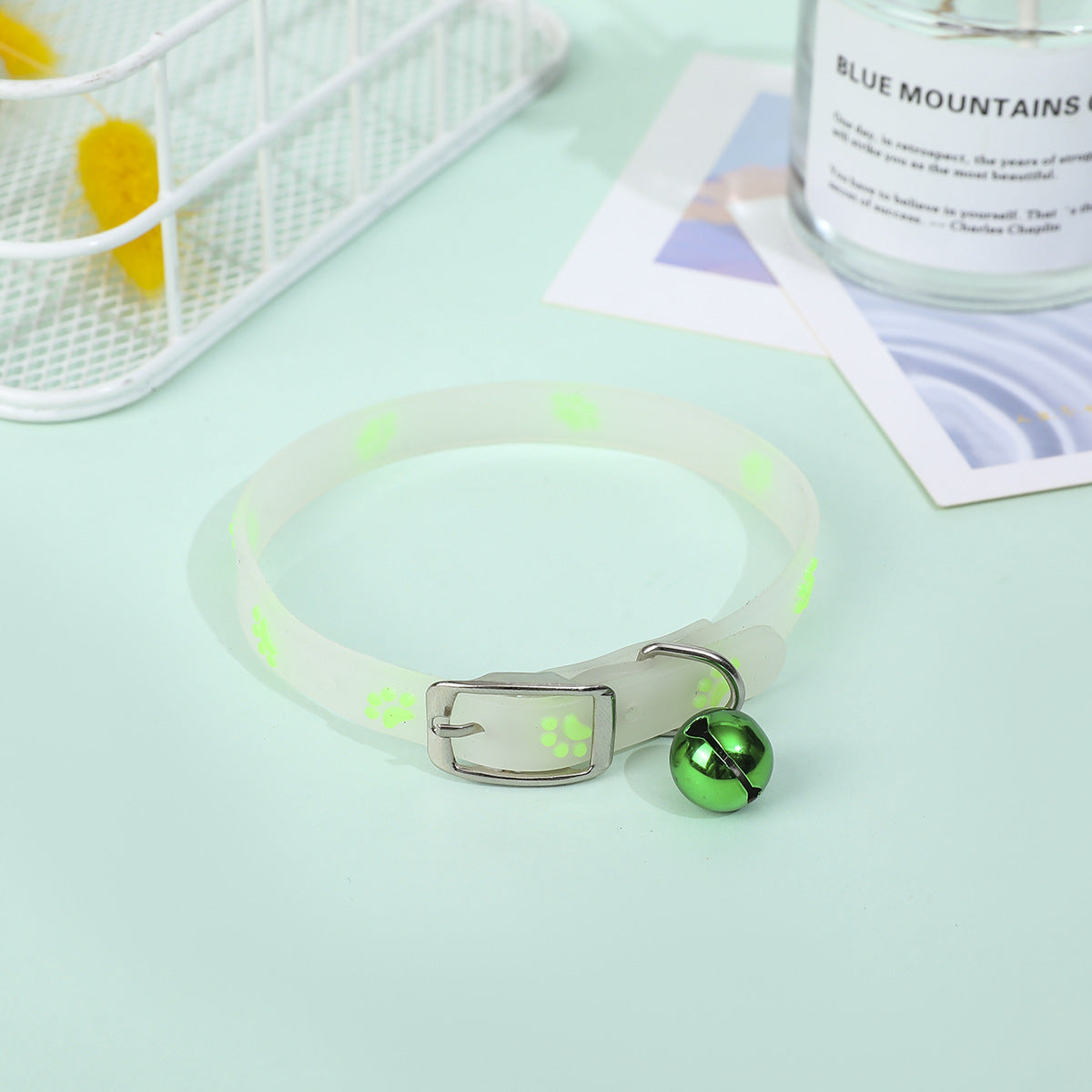 Glowing Cat Collar Luminous Anti Loss Necklace with Fluorescent Silicone & Bell for Cats & Small Dogs