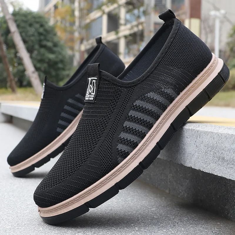 Breathable Mesh Running Shoes Lightweight Odor Resistant Sneakers For Men 2