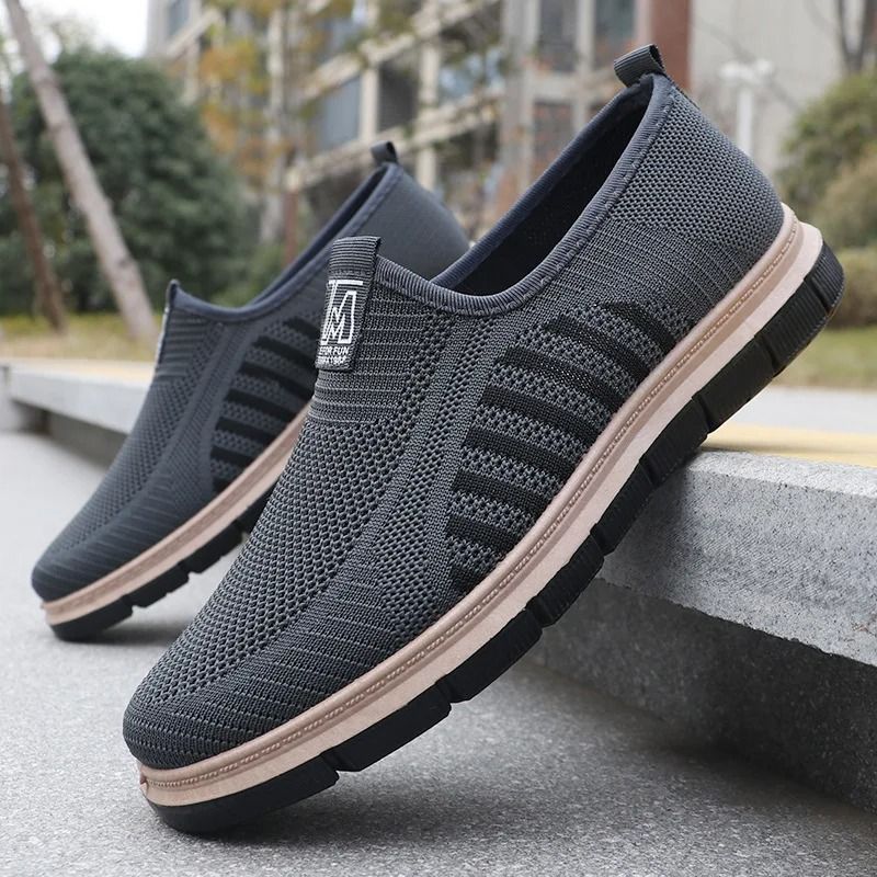 Breathable Mesh Running Shoes Lightweight Odor Resistant Sneakers For Men 7