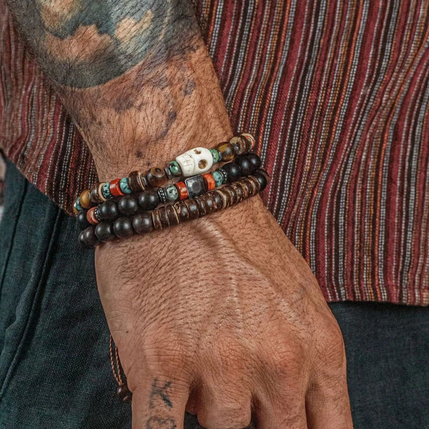 Vintage Beaded Bracelet For Men With Skull And Natural Stone Accents 2
