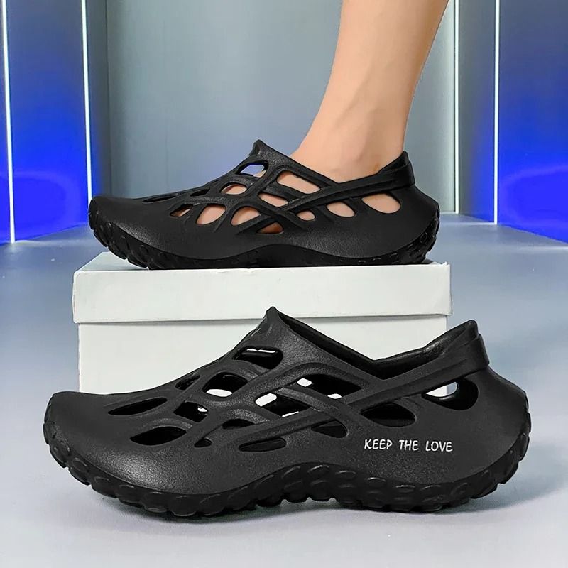 Mens Lightweight EVA Summer Clogs For Garden Beach Or Home Use 2