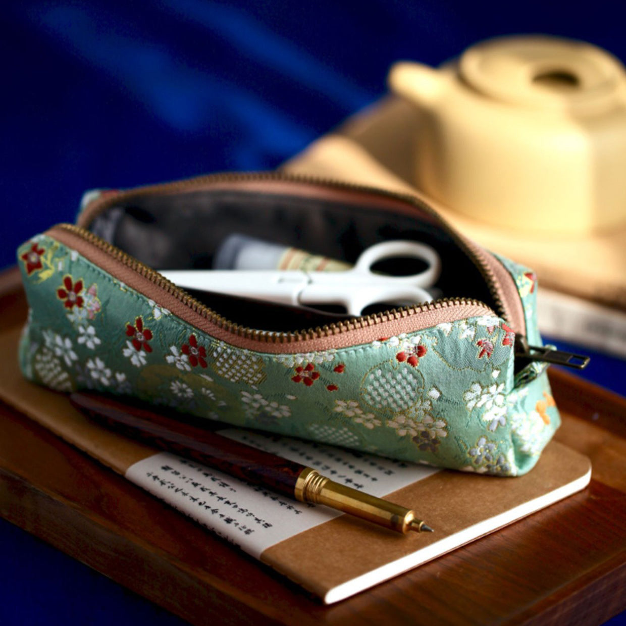 Retro Pencil Case Fabric Embroidery Pen Bag, Student Stationery School Supplies Trousse Scolaire Gift