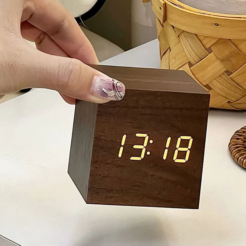Minimalist Wooden LED Alarm Clock  SoundActivated Display With Temperature For Bedroom Or Office De 4
