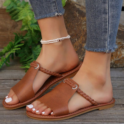 Women Summer Flat Sandals With Square Toe And Crisscross Strap Design For Beach And Daily Casual We 2