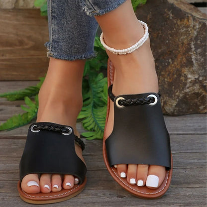Women Summer Flat Sandals With Square Toe And Crisscross Strap Design For Beach And Daily Casual We 3