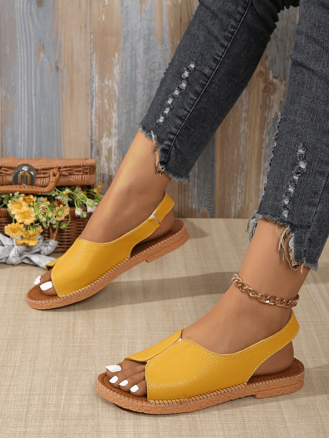 Rome Style Retro Buckle Platform Sandals for Women Lightweight Beach Shoes