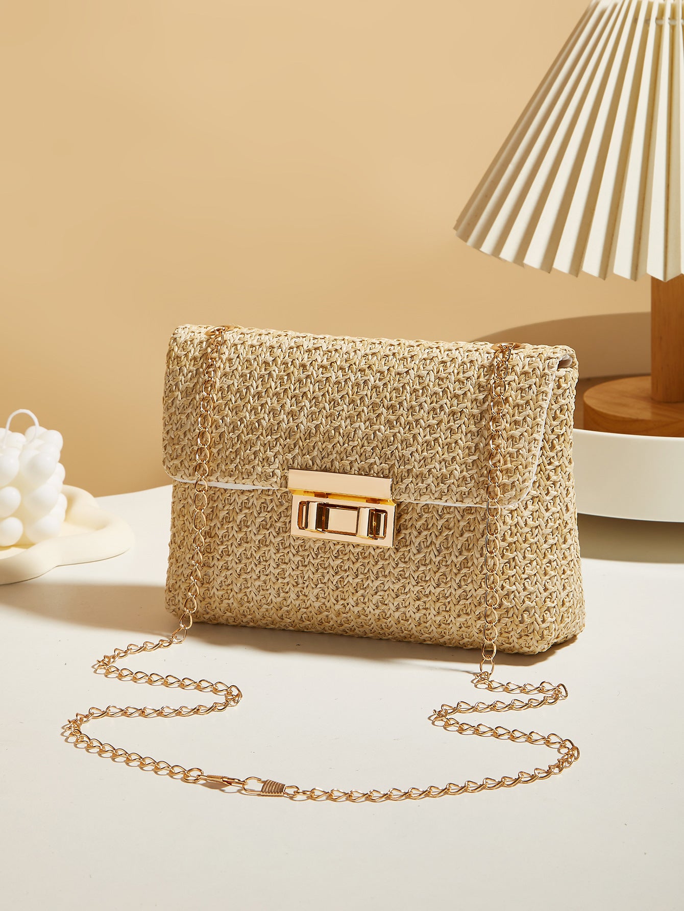 Korean Version Fashion Crossbody Bag, Trendy Grass Woven Handbag for Women, Small Lock Closure Square Purse