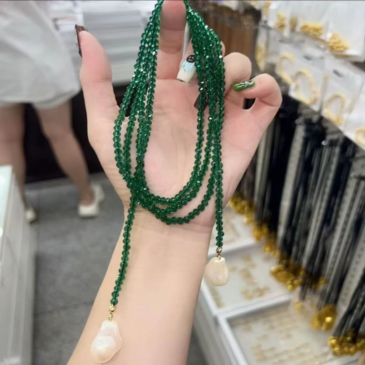 French Style Baroque Pearl And Green Sandstone Necklace For Women 6