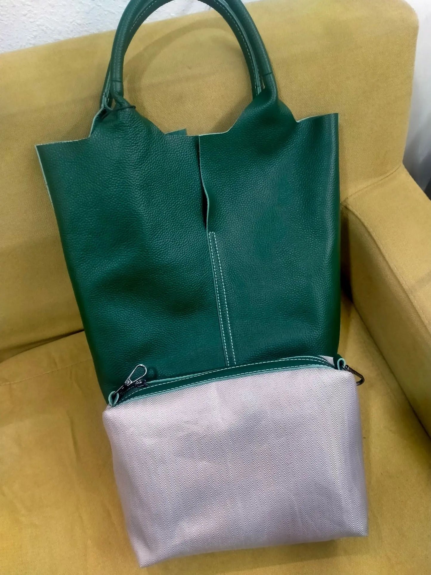 Genuine Leather Soft Cowhide Tote Bag With Large Capacity For Women Commuting Travel Or Daily Use 10