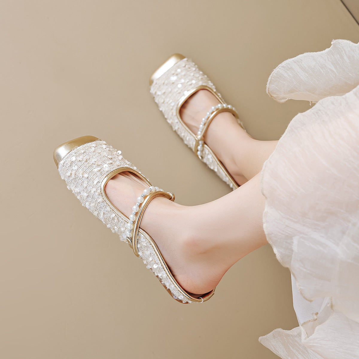 Ladies Casual Mules Stylish Pearl Design Flat Shoes For Women Comfortable Outdoor Slippers For Work 3