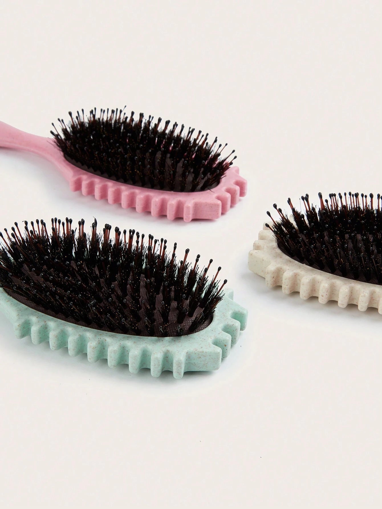 Oval Air Cushion Comb With Handle, Wheat Straw Styling Brush, Detangling Hair Brush for Professional Use