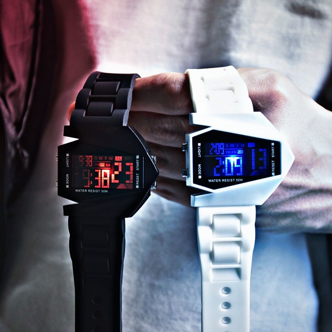 Junior High School Boys Girls Sports Electronic Watch Multi Function Aircraft Style Digital Wristwa 3
