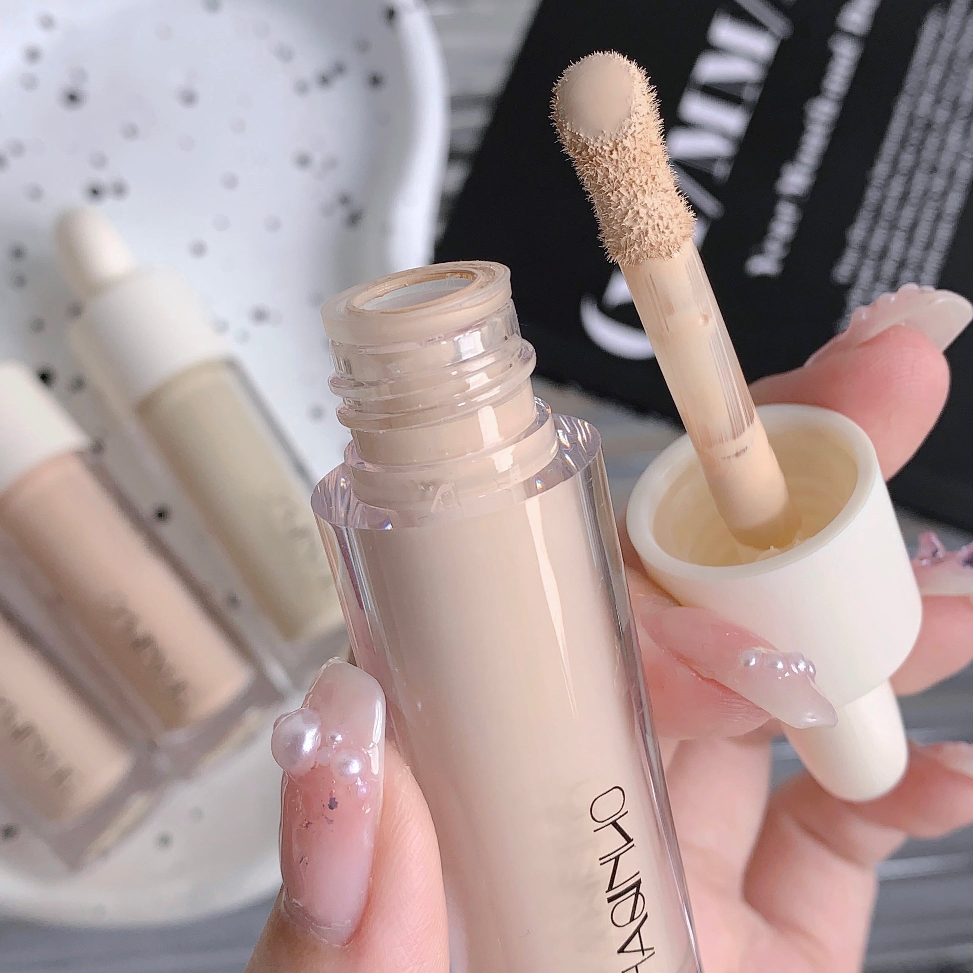Silky Full Coverage Concealer, Cover Acne Marks & Spots, Dark Eye Circles, Face Brightening, Skin Whitening Concealer