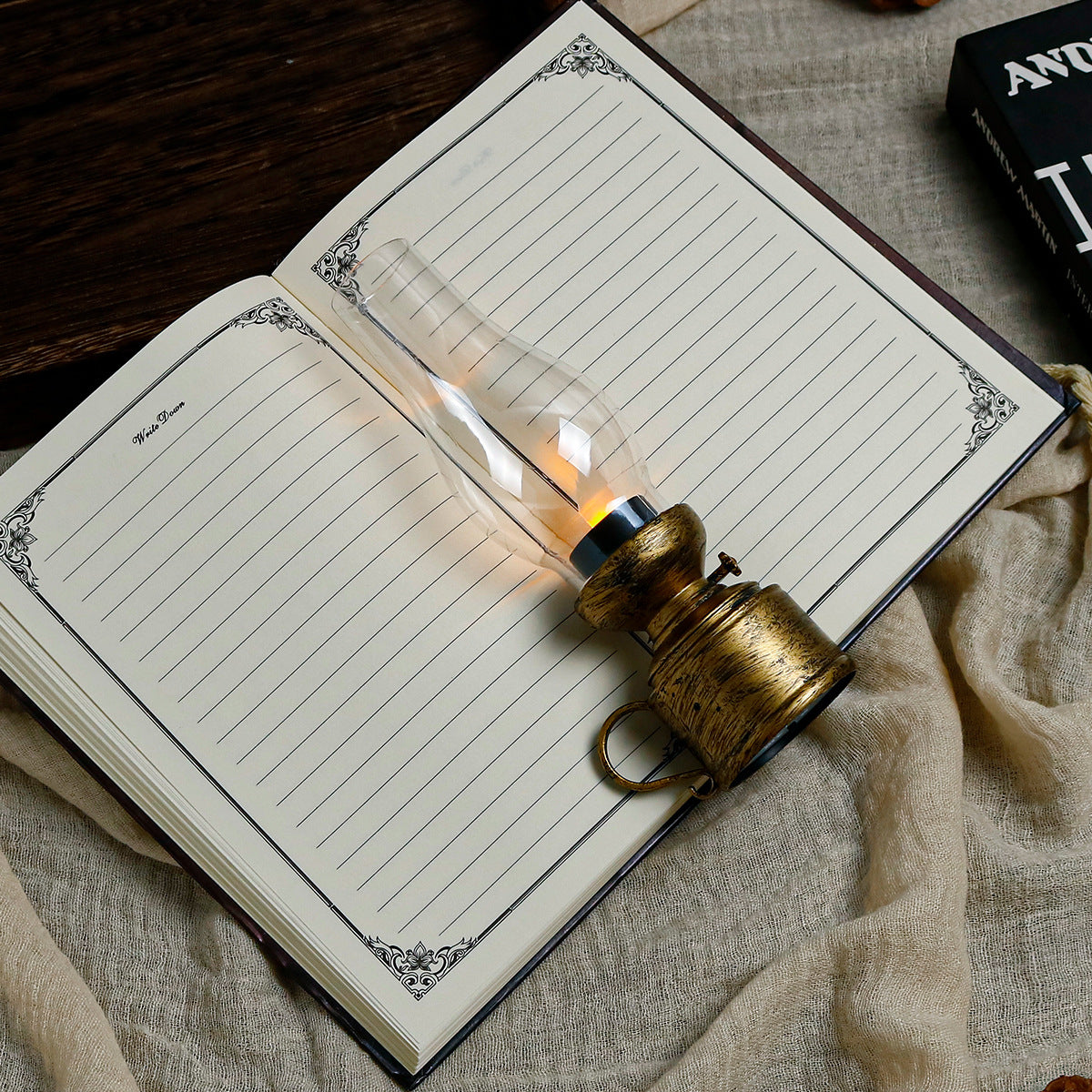 Vintage Lantern Retro Design LED Flameless BatteryOperated Hanging Oil Lamp For Home Holiday Christ 2